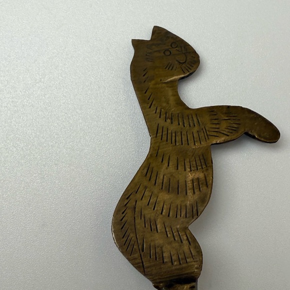 Vintage Engraved Brass Cat Bell - Picture 2 of 10